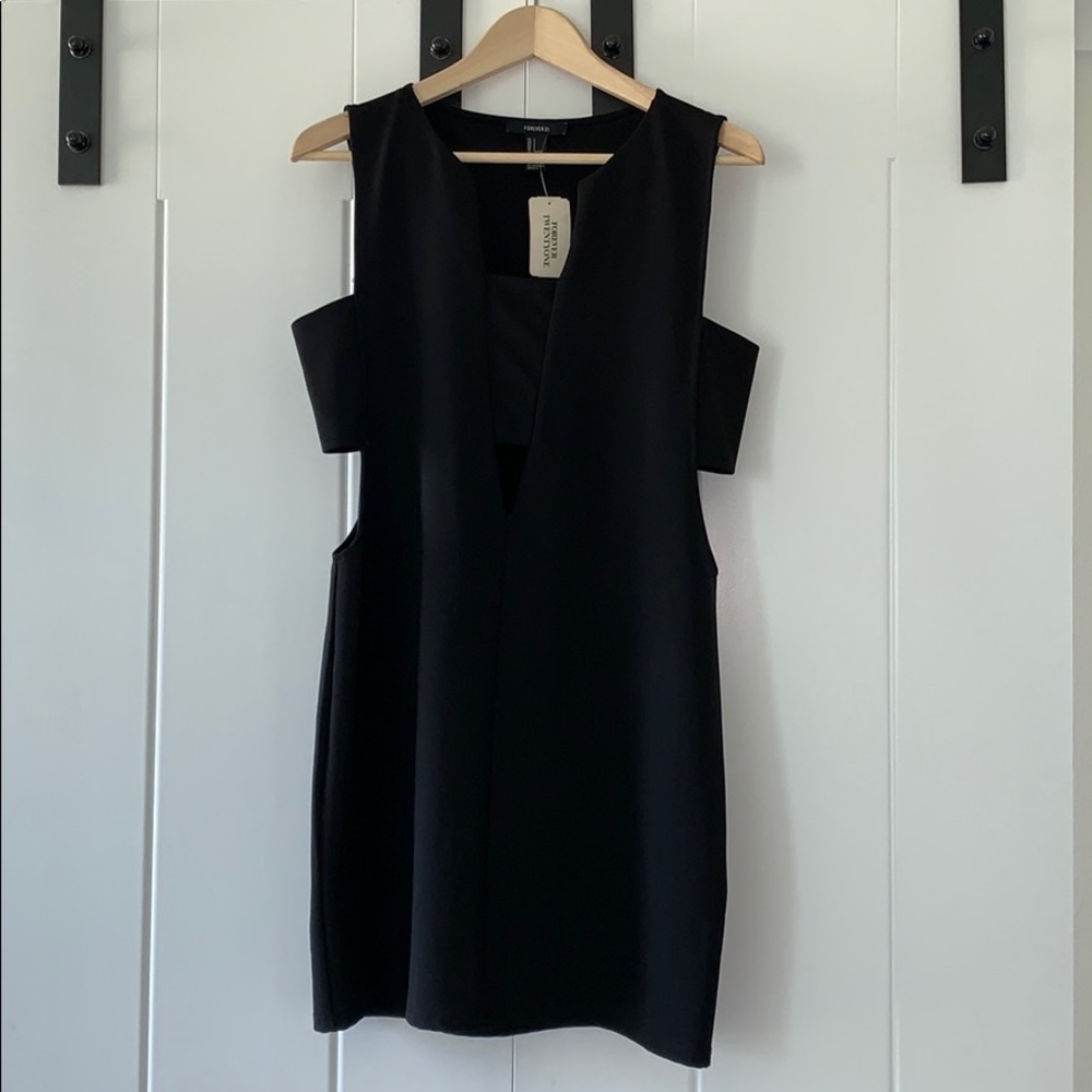 Black cut out mini, NWT!